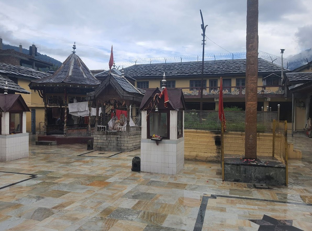Raghunath Temple, Sultanpur, Kullu, Himachal Pradesh - Vushii.com